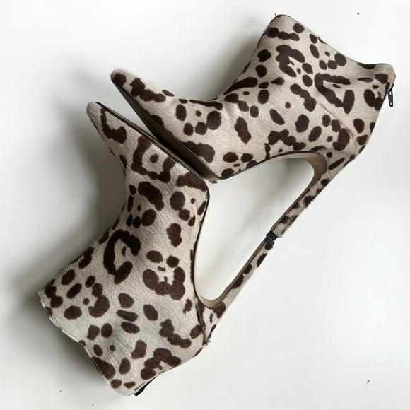 The Mode Collective Animal Print Booties Leopard Pony Hair Ankle Boots - Picture 2 of 7